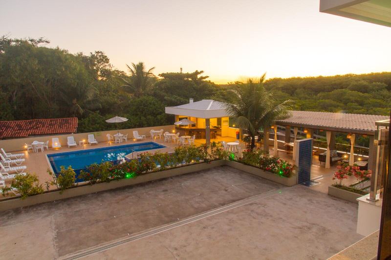 Área de lazer ao entardecer